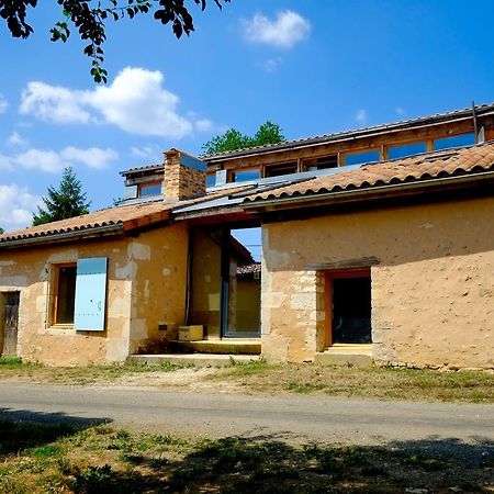 Chambres Des Forges Cellefrouin Екстериор снимка